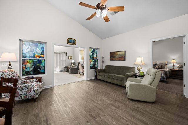 1014 2nd Street Court 1014, Moline, IL 61265