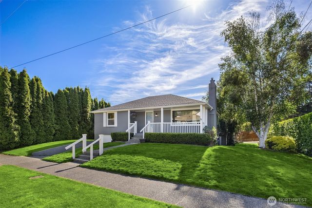 3053 32nd Avenue W, Seattle, WA 98199