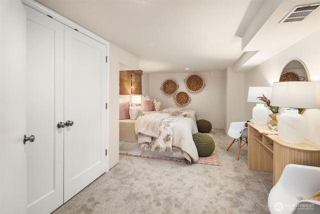 3053 32nd Avenue W, Seattle, WA 98199