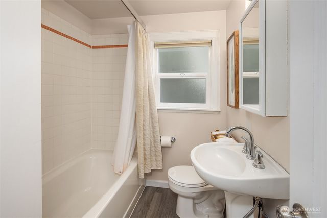 3053 32nd Avenue W, Seattle, WA 98199