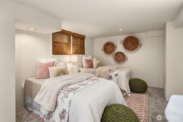 3053 32nd Avenue W, Seattle, WA 98199