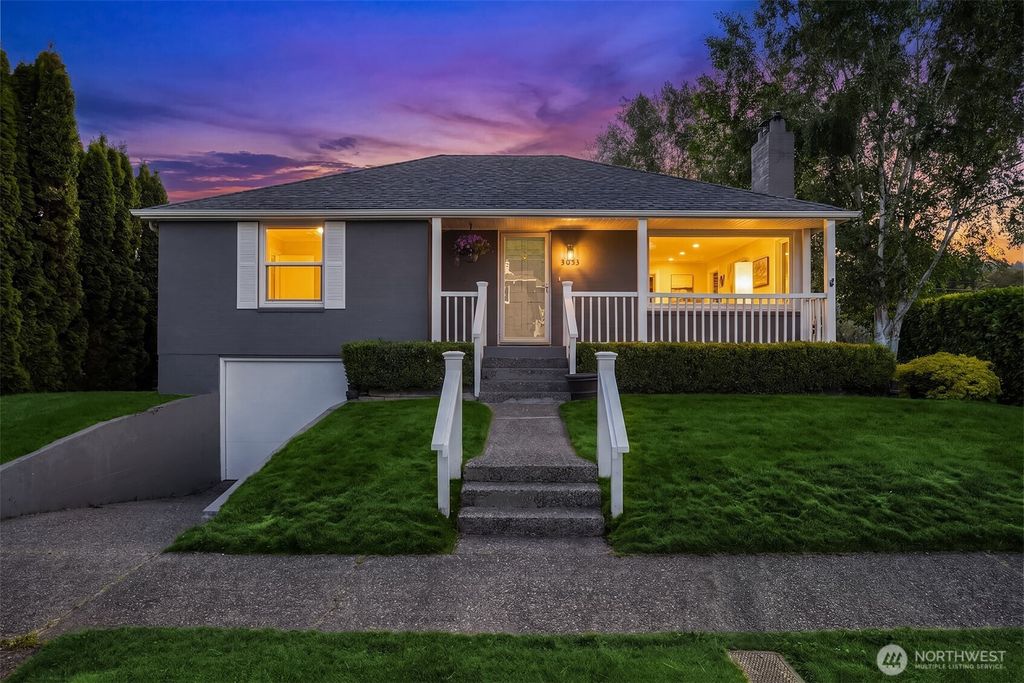 3053 32nd Avenue W, Seattle, WA 98199