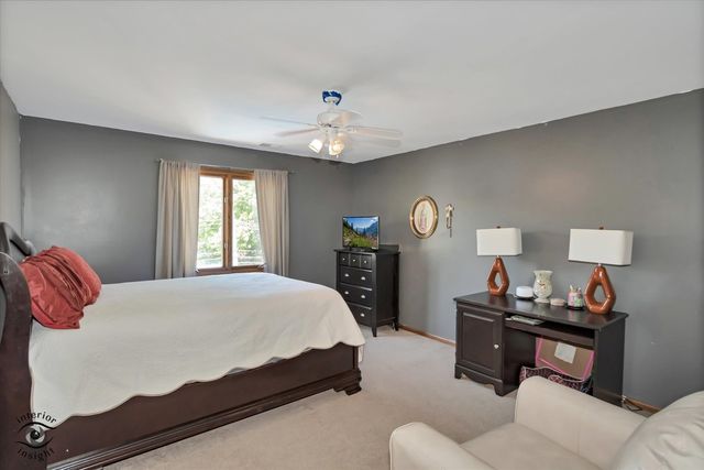 3626 W Nuala Lane, Alsip, IL 60803