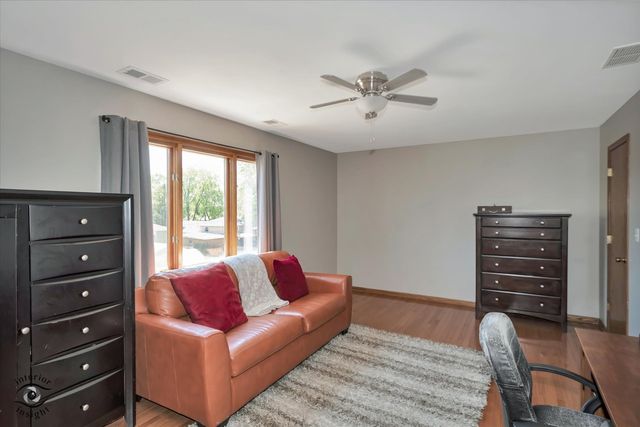 3626 W Nuala Lane, Alsip, IL 60803