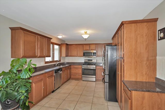 3626 W Nuala Lane, Alsip, IL 60803