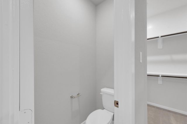 352 Summer Place Drive, Montgomery, TX 77356