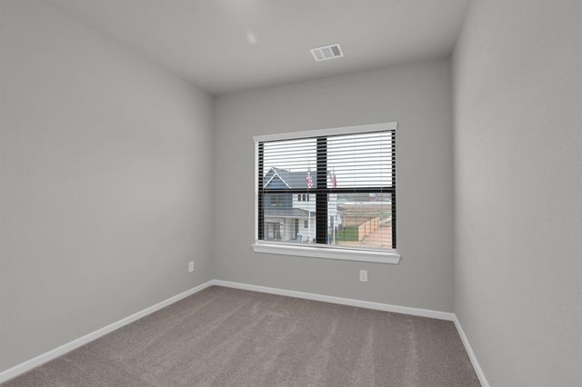 352 Summer Place Drive, Montgomery, TX 77356