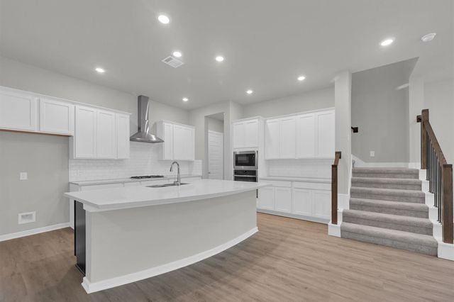 352 Summer Place Drive, Montgomery, TX 77356