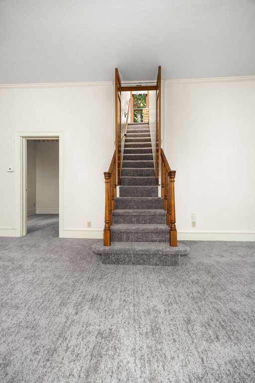 Image 15 of property listing at 605 S Sycamore Street, Centralia, IL 62801