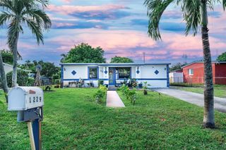 1229 NW 19th Ave, Fort Lauderdale, FL 33311