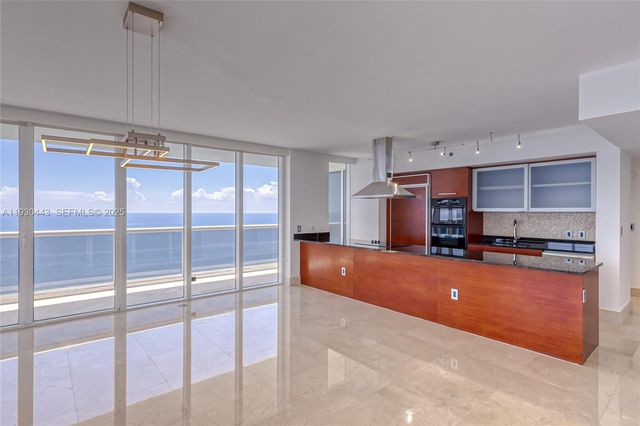 1830 S OCEAN DR 4601, Hallandale Beach, FL 33009