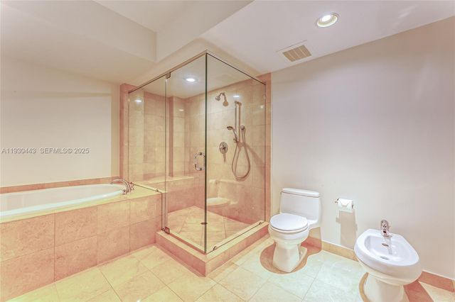 1830 S OCEAN DR 4601, Hallandale Beach, FL 33009