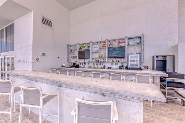 1830 S OCEAN DR 4601, Hallandale Beach, FL 33009