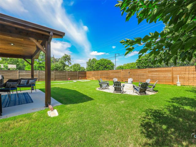 1305 Willowbrook Street, Arlington, TX 76011