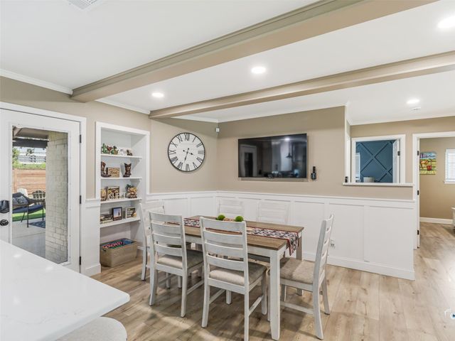 1305 Willowbrook Street, Arlington, TX 76011