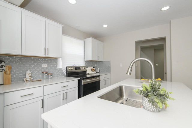 4158 N 17TH STREET, Milwaukee, WI 53209