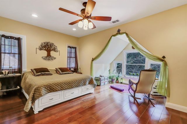 126 Boulder St, Nevada City, CA 95959