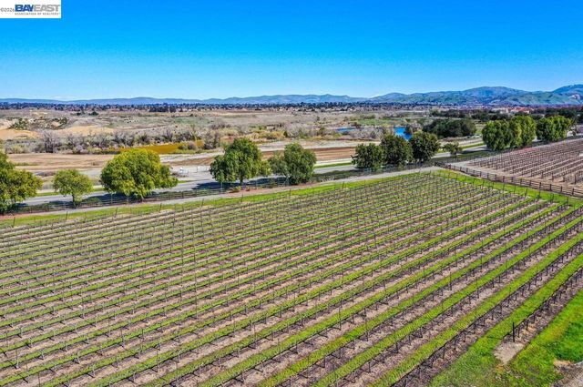 2798 Vista Diablo Ct, Pleasanton, CA 94566