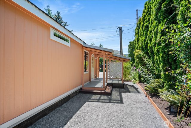 327 Orchard Avenue, Gold Bar, WA 98251