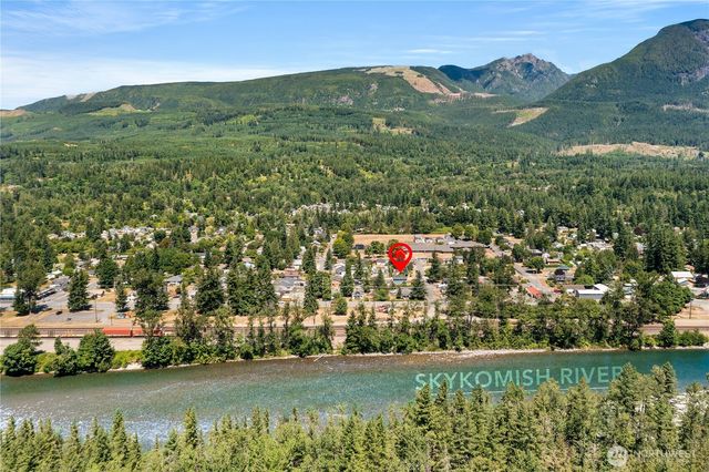327 Orchard Avenue, Gold Bar, WA 98251