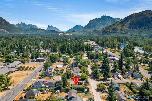 327 Orchard Avenue, Gold Bar, WA 98251
