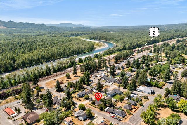 327 Orchard Avenue, Gold Bar, WA 98251