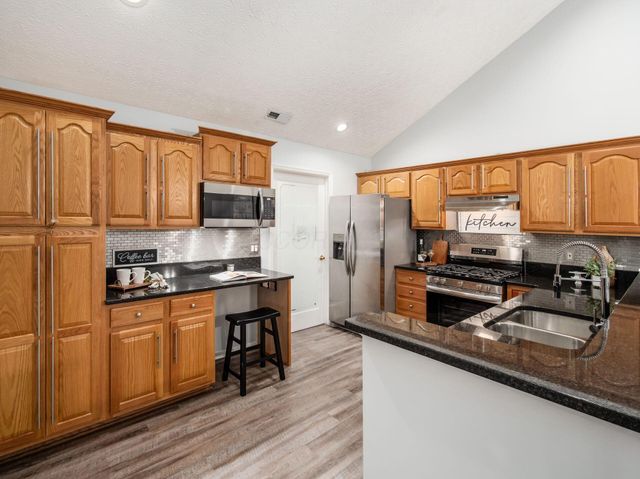 3623 Stoneway Point, Powell, OH 43065