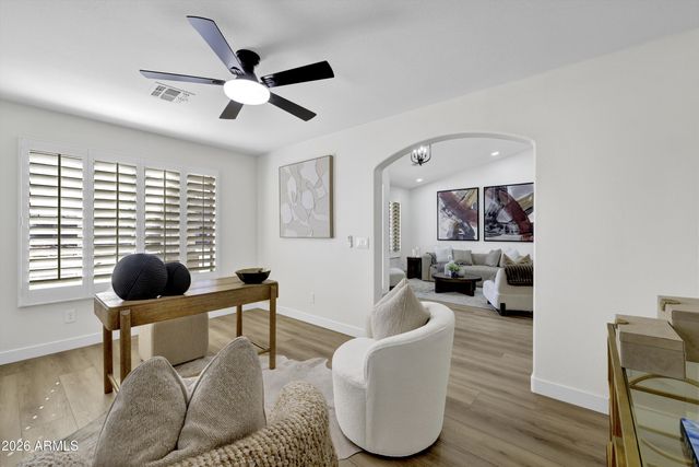 3860 E THORNTON Avenue, Gilbert, AZ 85297