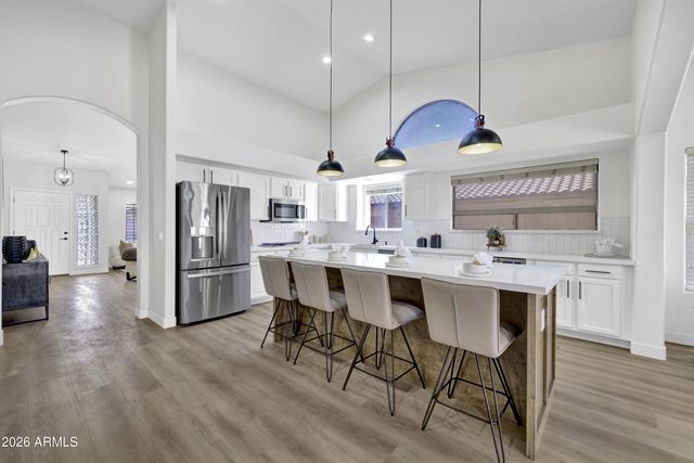 3860 E THORNTON Avenue, Gilbert, AZ 85297