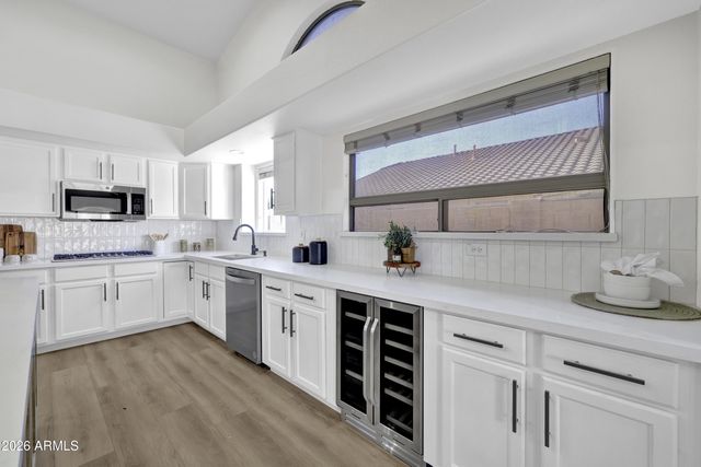 3860 E THORNTON Avenue, Gilbert, AZ 85297