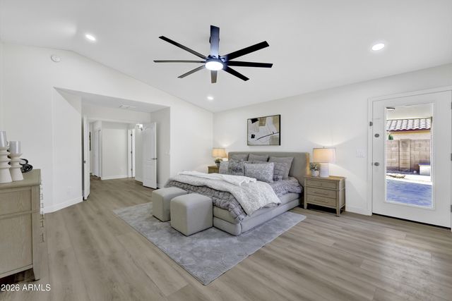 3860 E THORNTON Avenue, Gilbert, AZ 85297