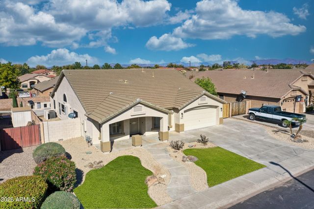 3860 E THORNTON Avenue, Gilbert, AZ 85297