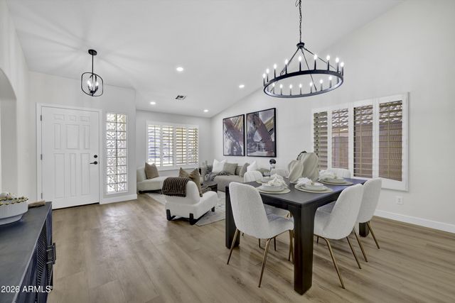 3860 E THORNTON Avenue, Gilbert, AZ 85297