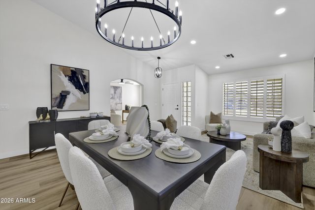 3860 E THORNTON Avenue, Gilbert, AZ 85297