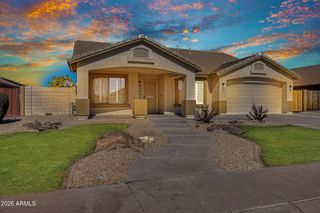 3860 E THORNTON Avenue, Gilbert, AZ 85297