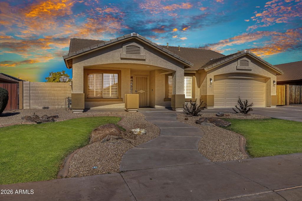 3860 E THORNTON Avenue, Gilbert, AZ 85297