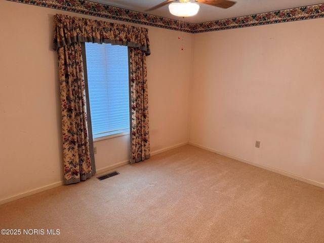 144 Deerfield Circle, Bryan, OH 43506