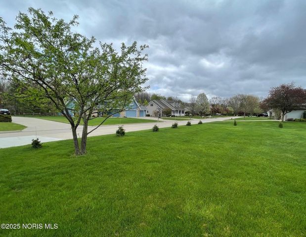 144 Deerfield Circle, Bryan, OH 43506