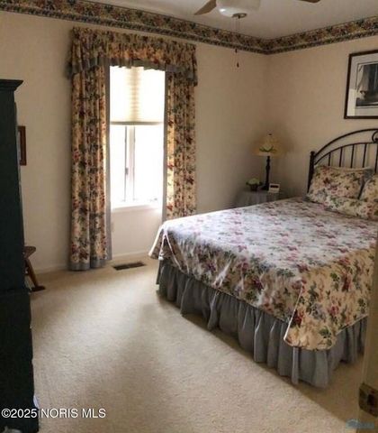 144 Deerfield Circle, Bryan, OH 43506