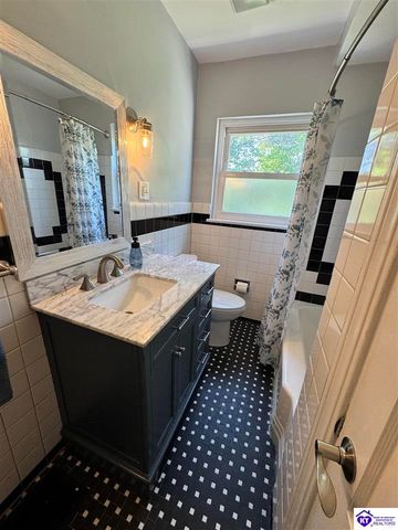 3016 Carson Drive, Louisville, KY 40205