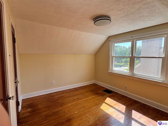 3016 Carson Drive, Louisville, KY 40205