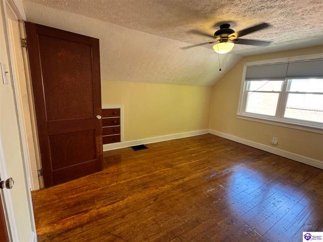 3016 Carson Drive, Louisville, KY 40205