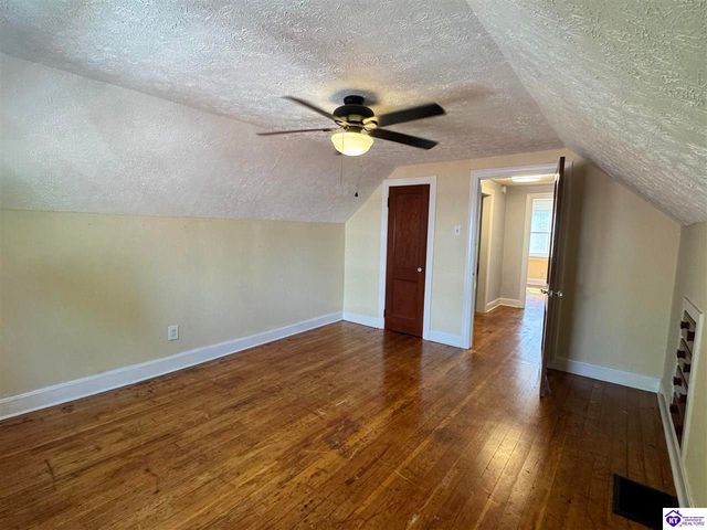 3016 Carson Drive, Louisville, KY 40205