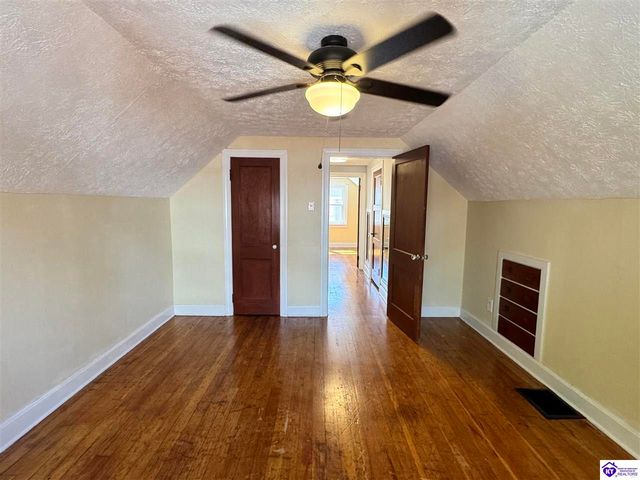 3016 Carson Drive, Louisville, KY 40205