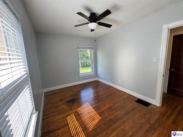 3016 Carson Drive, Louisville, KY 40205