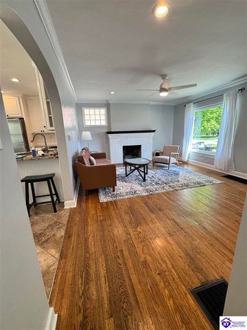 3016 Carson Drive, Louisville, KY 40205