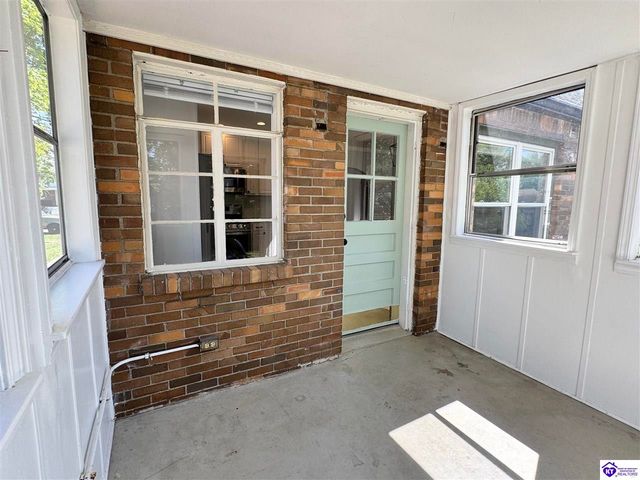 3016 Carson Drive, Louisville, KY 40205