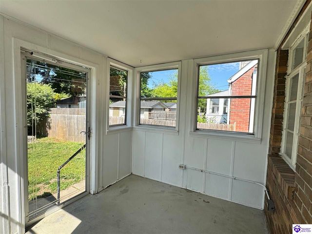 3016 Carson Drive, Louisville, KY 40205