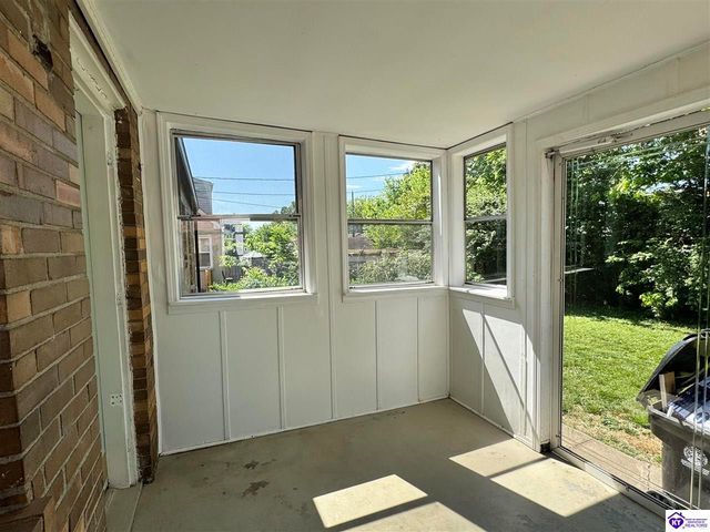 3016 Carson Drive, Louisville, KY 40205