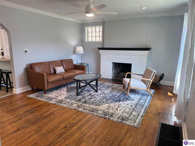 3016 Carson Drive, Louisville, KY 40205